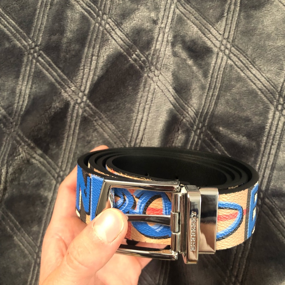Burberry belt